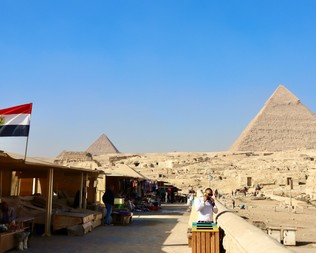 Offering local payments in Egypt: cross-border solutions for the digital economy