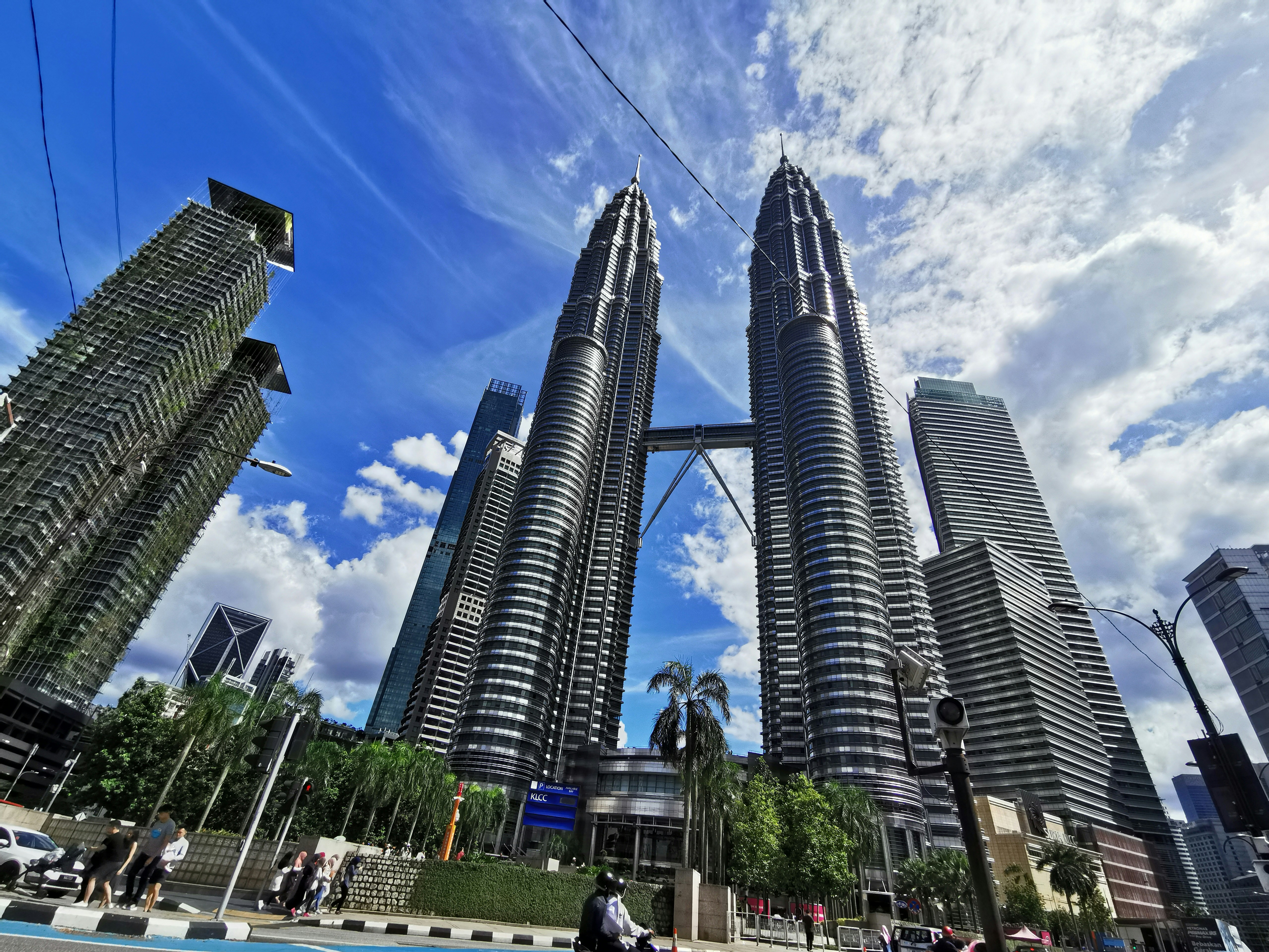 Offering local payments in Malaysia: looking at a cashless future